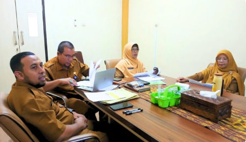 Rapat pimpinan akhir tahun yang bertempat di Ruang Rapat Direktur RS Mutiara Sukma